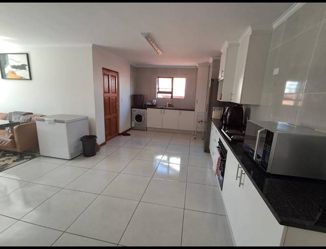 4 BEDROOM HOUSE FOR SALE IN POMONA AH